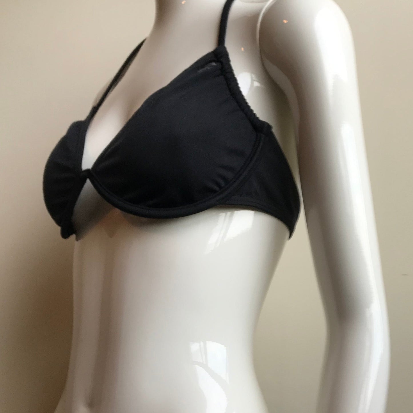 Billabong bikini top Swimsuit Solid Black Underwire Halter top