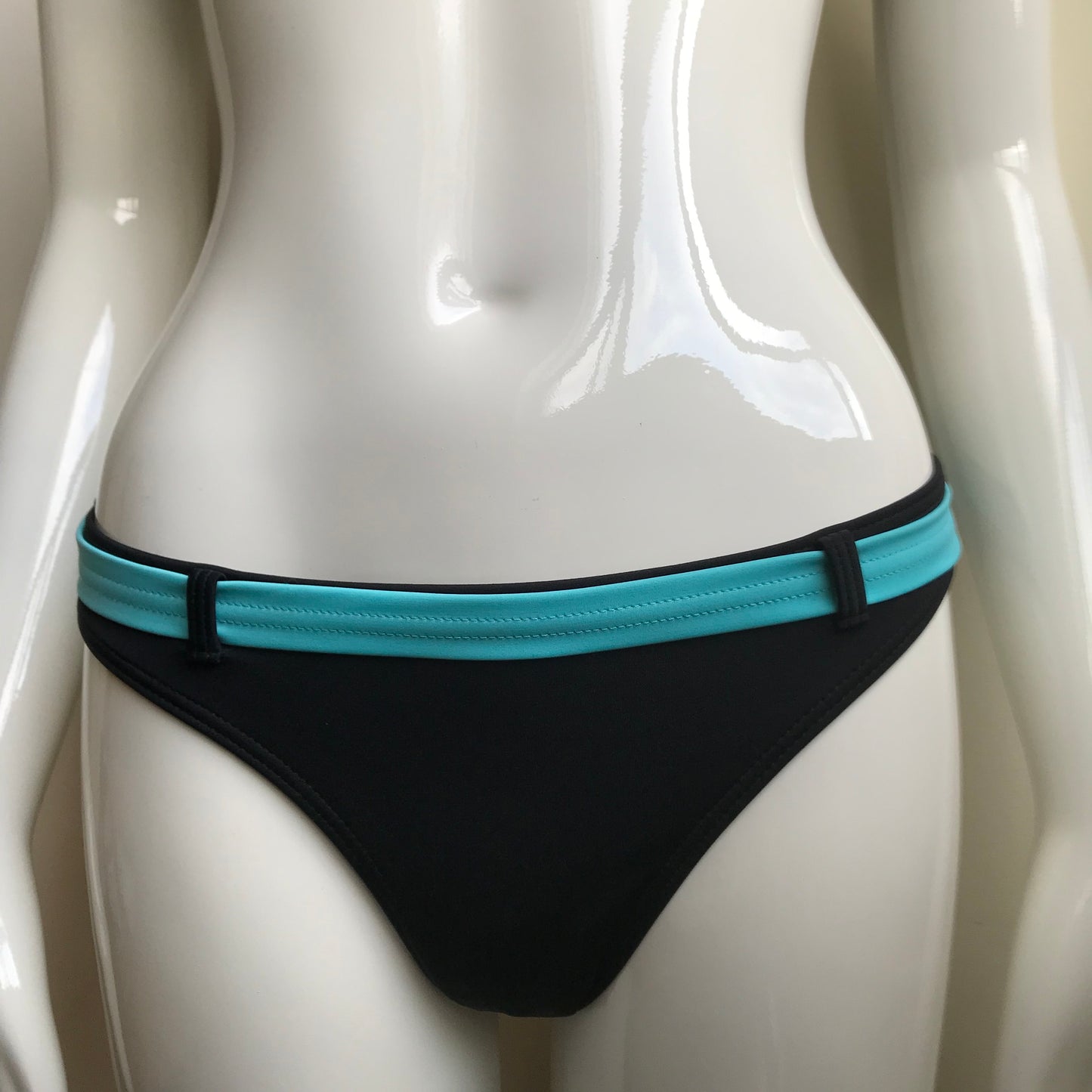 Billabong Bikini Blue & Black D cup Halter top Belted bottom swimsuit
