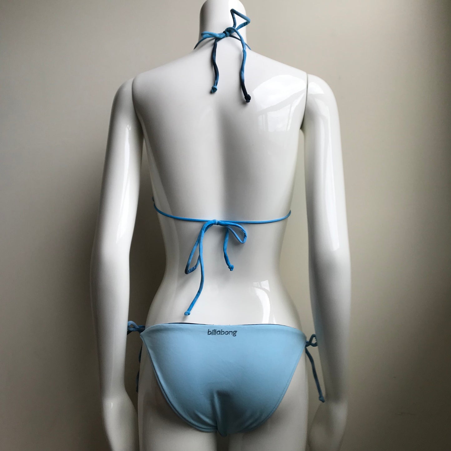 Billabong Bikini Blue Tie Dye Reversible to solid blue Triangle padded swimsuit
