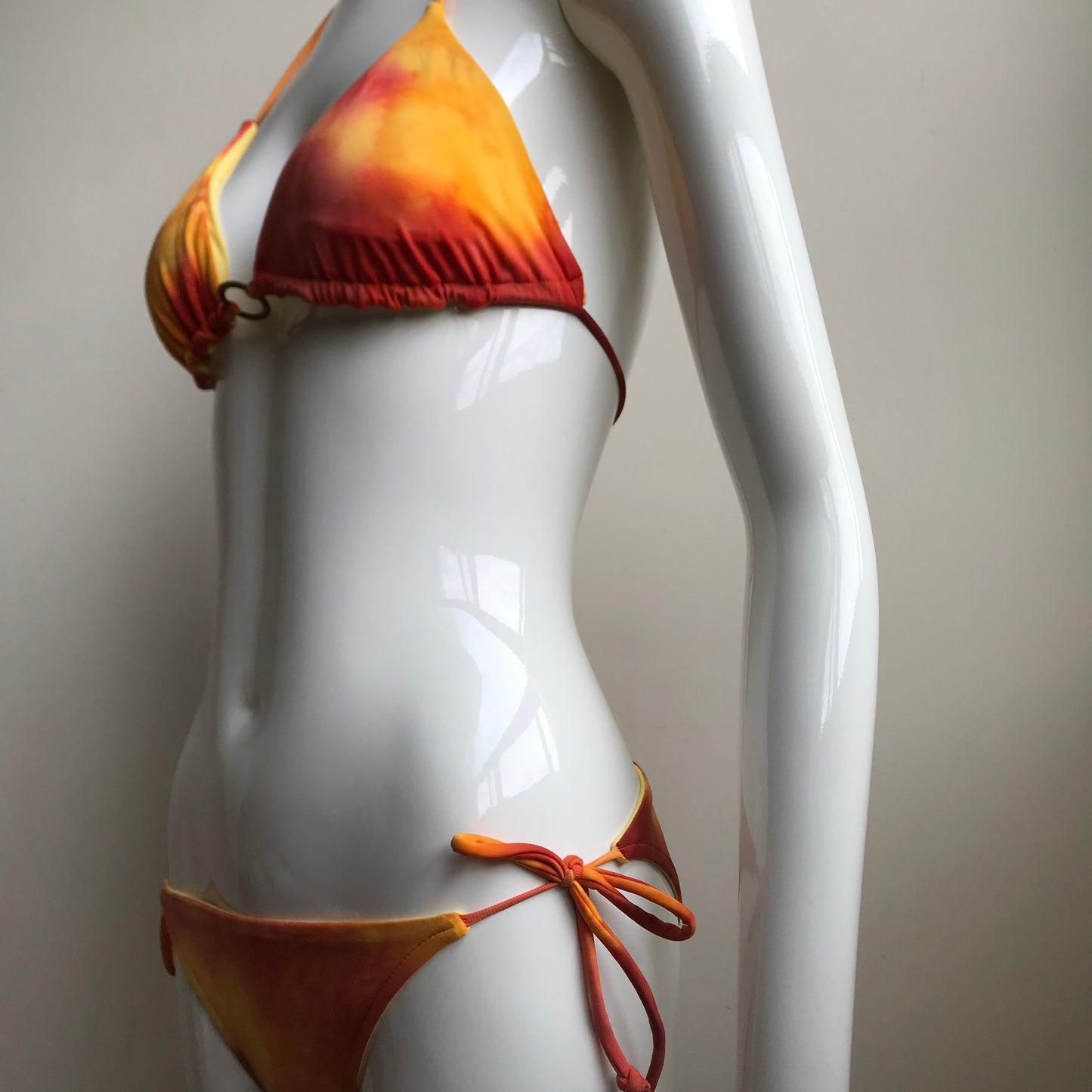 Billabong Bikini Orange Tie Dye Reversible to solid yellow Triangle padded swimsuit