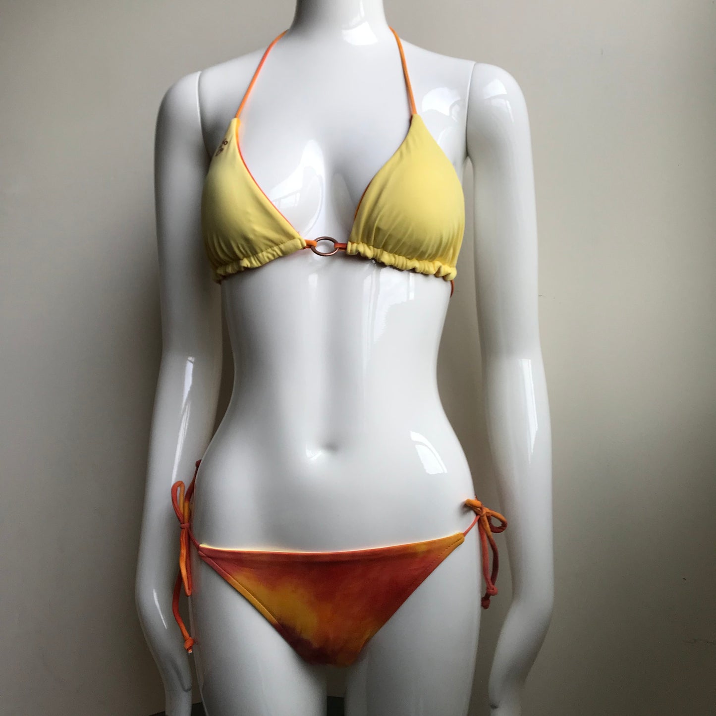 Billabong Bikini Orange Tie Dye Reversible to solid yellow Triangle padded swimsuit