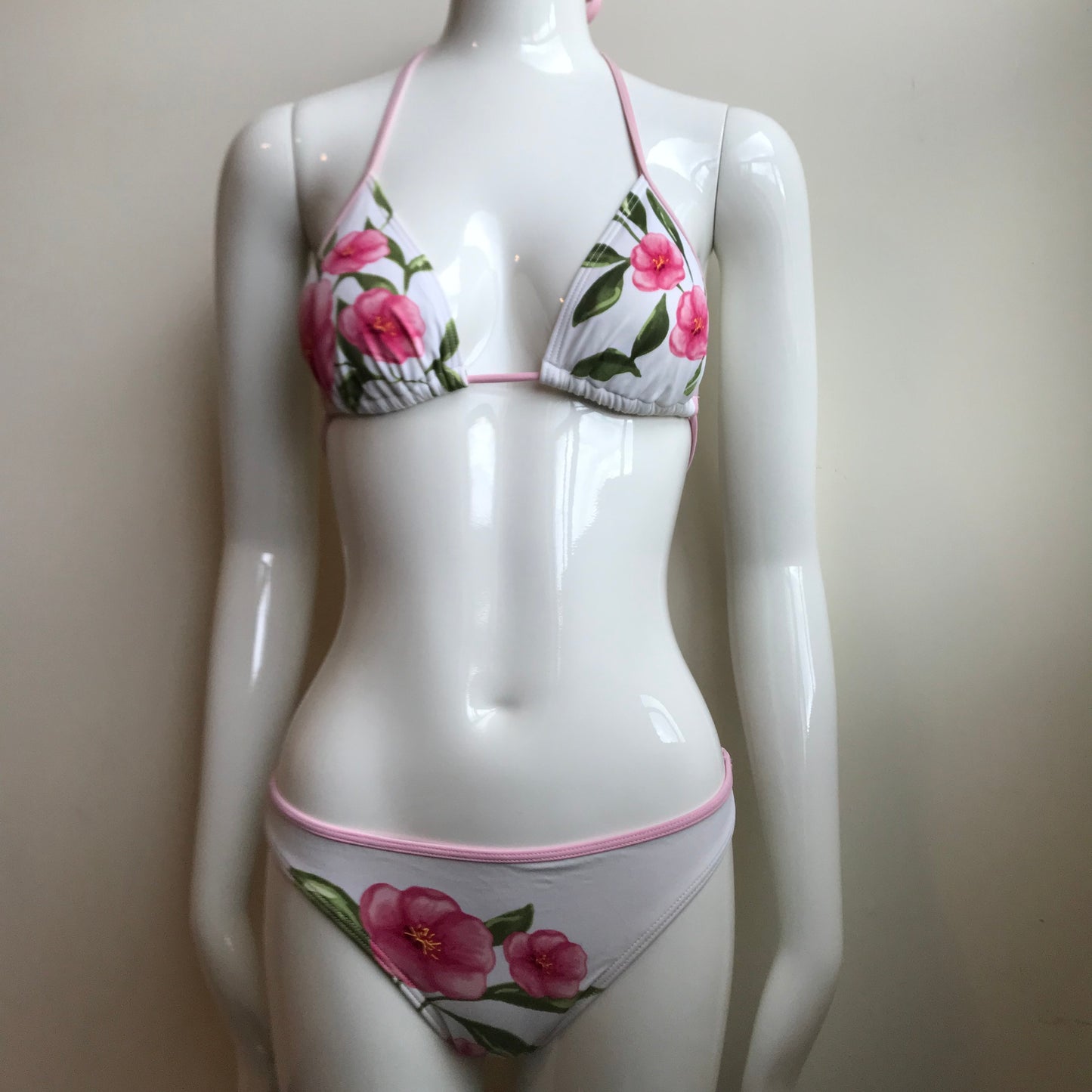 Billabong Bikini Pink & White Floral Print low rise triangle top swimsuit