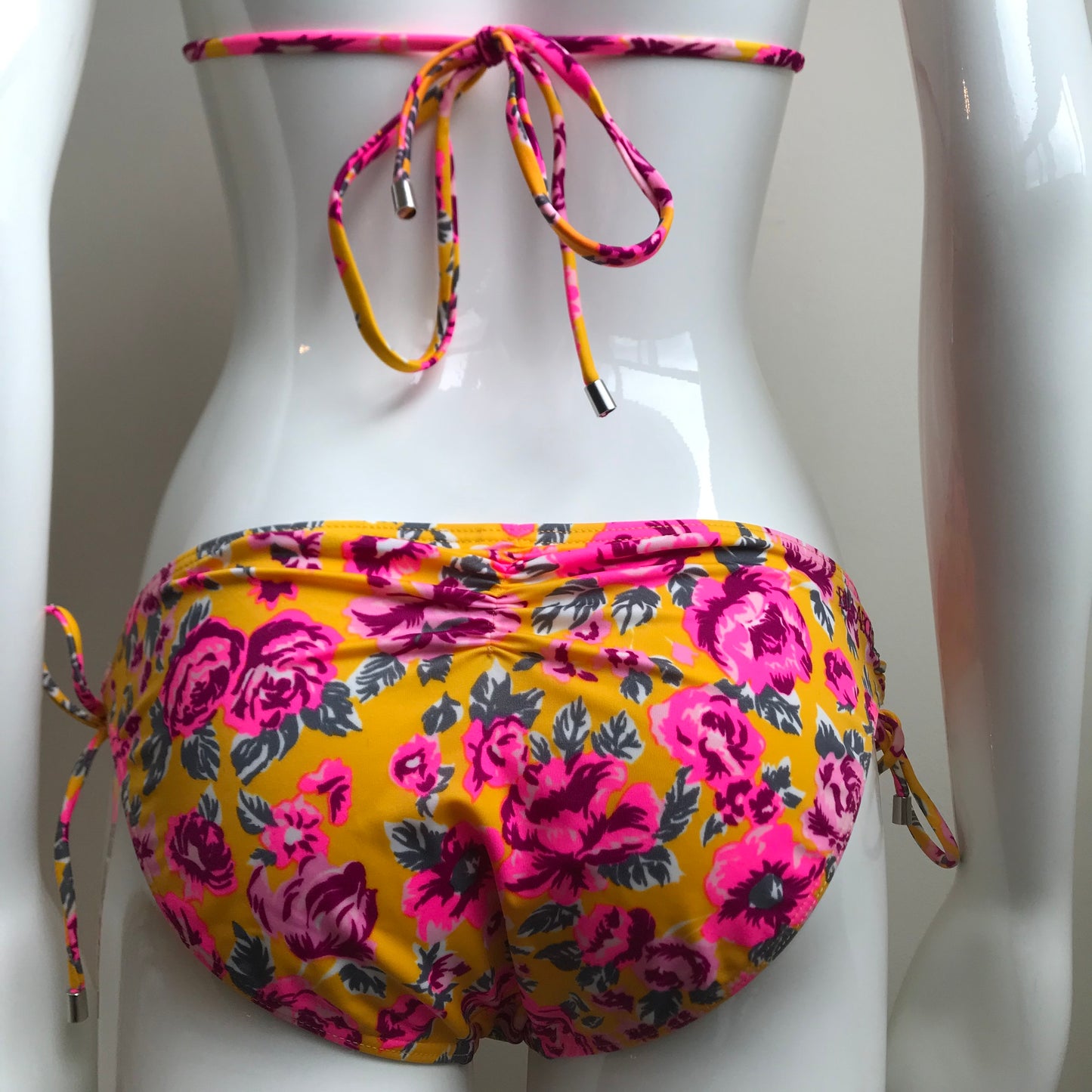 Billabong Bikini D Cup Floral printed halter low rise swimsuit