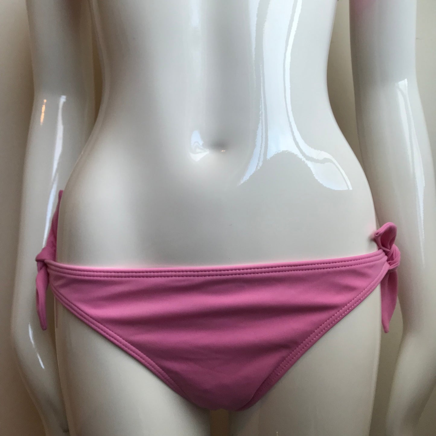 Billabong Bikini  Light Pink D cup Halter top Style Low rise Swimsuit