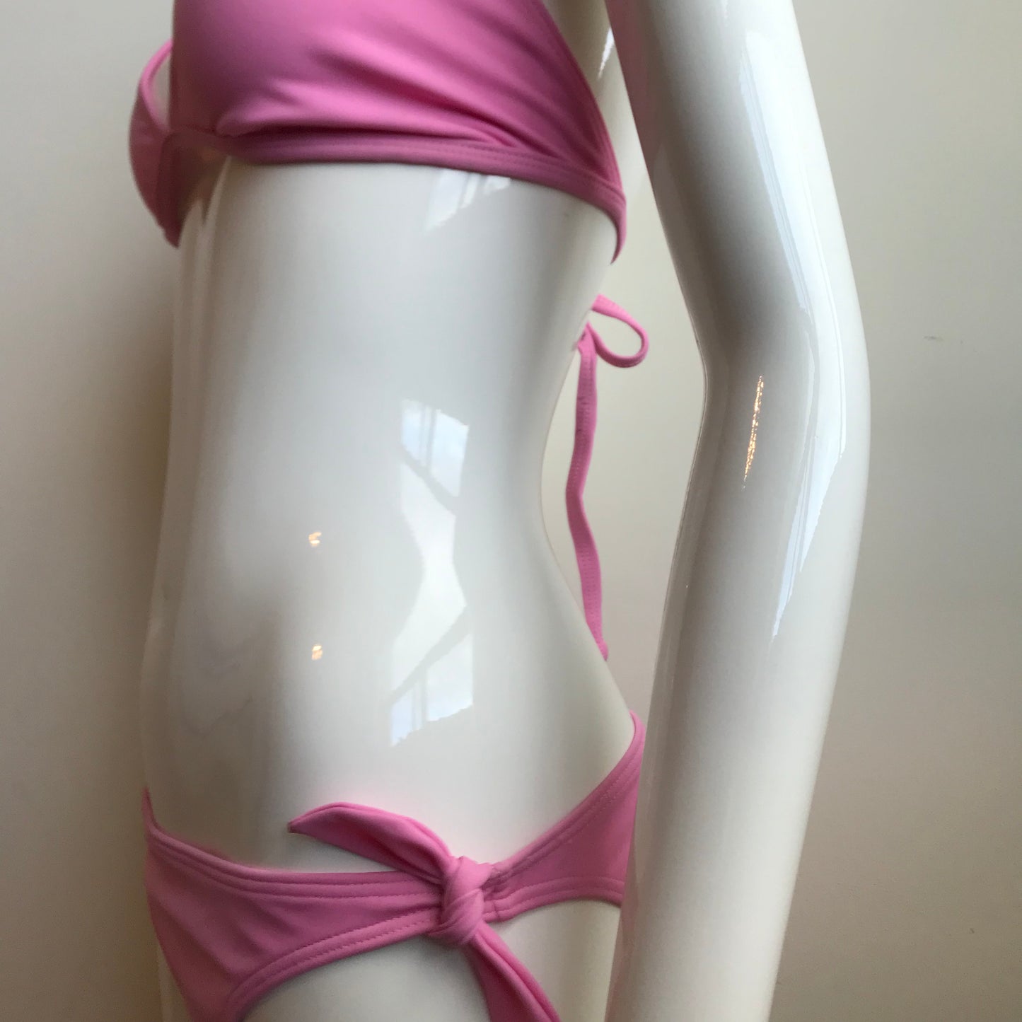 Billabong Bikini  Light Pink D cup Halter top Style Low rise Swimsuit