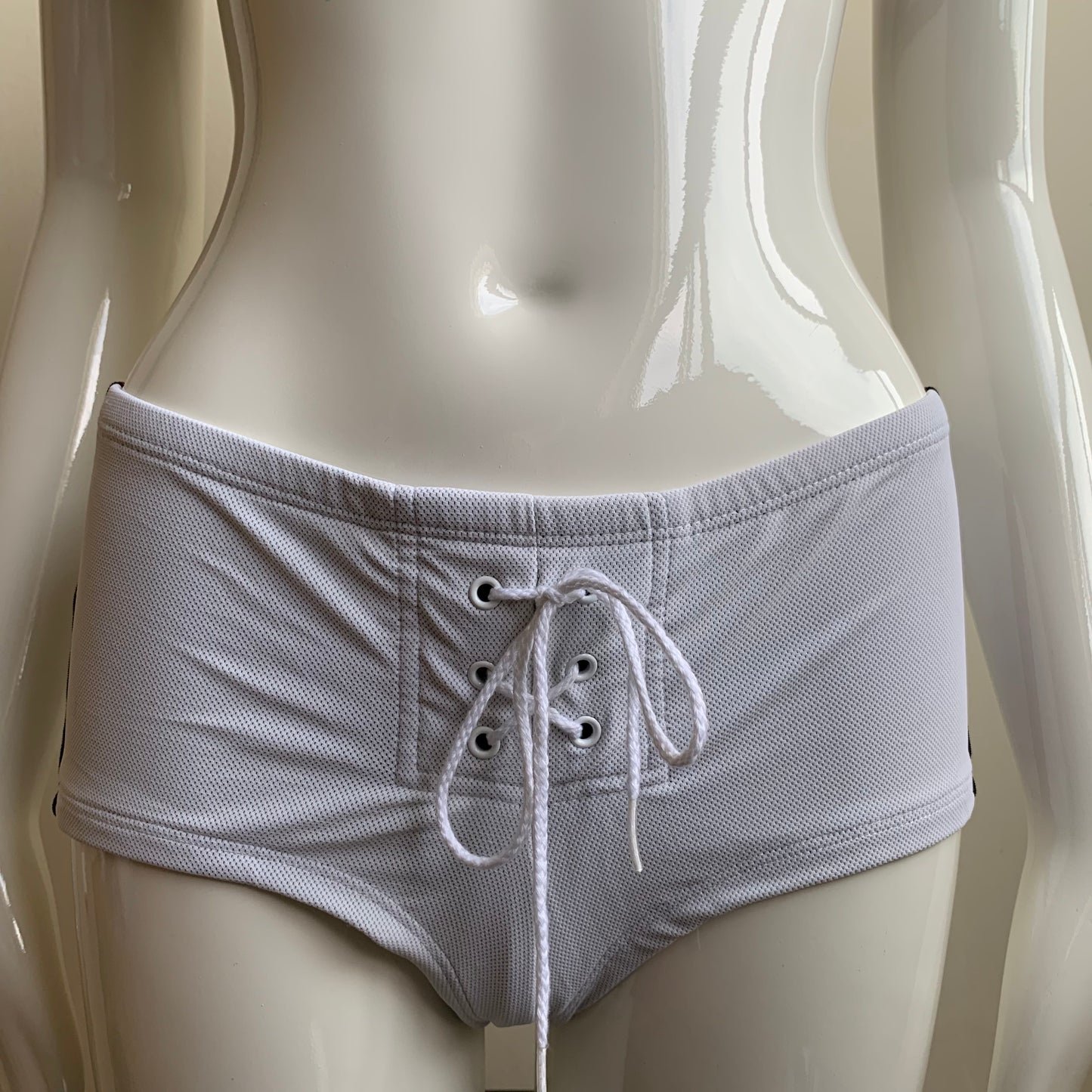 Billabong Bikini Vintage RARE Billabong boy leg short white jersey sport