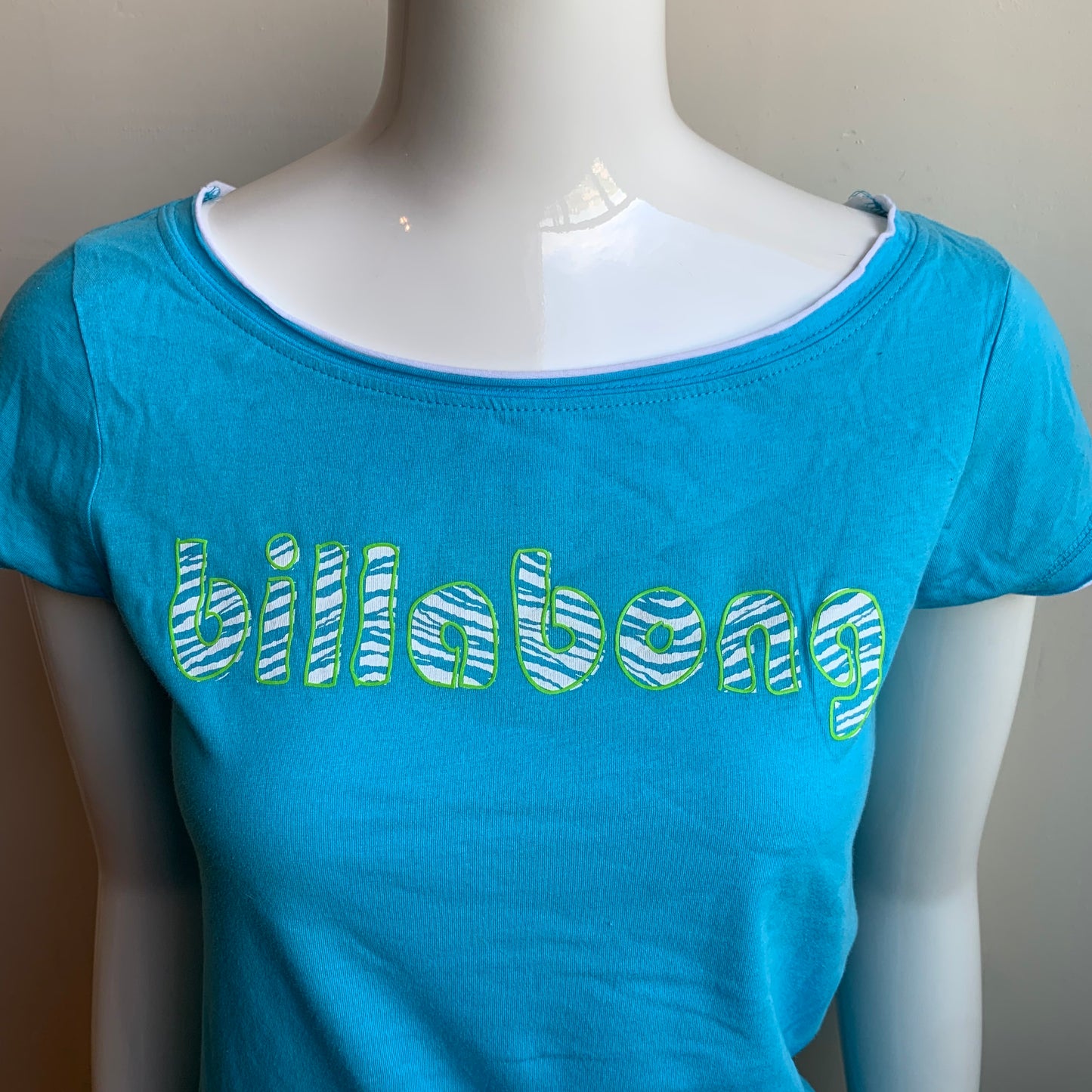 Billabong BLUE CRUSH era Vintage Y2K RARE blue zebra logo fitted t-shirt tshirt