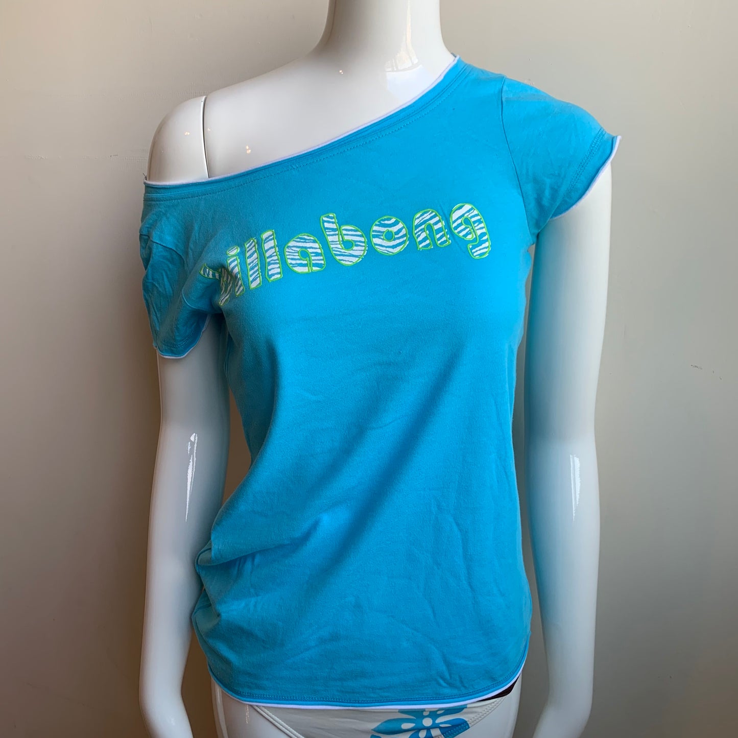 Billabong BLUE CRUSH era Vintage Y2K RARE blue zebra logo fitted t-shirt tshirt