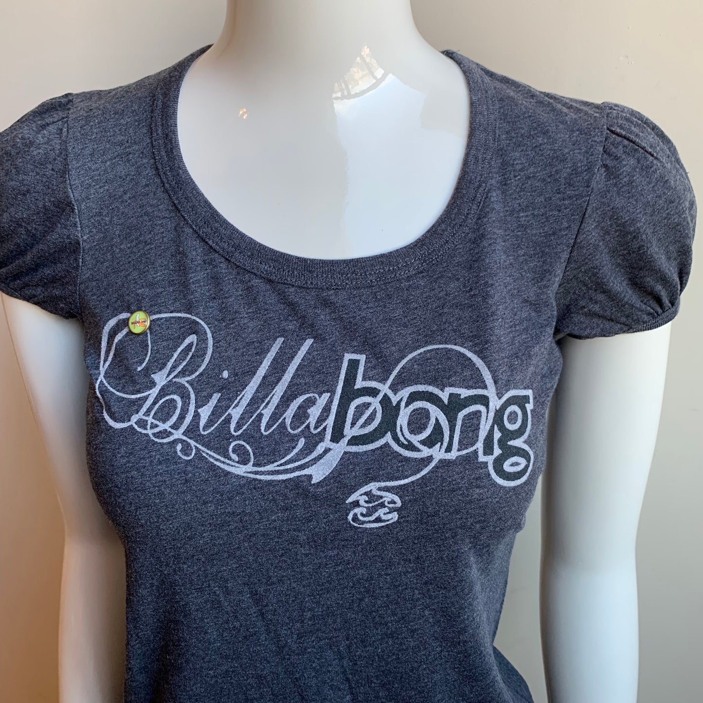 Billabong BLUE CRUSH era Vintage Y2K RARE Black logo fitted t-shirt tshirt top