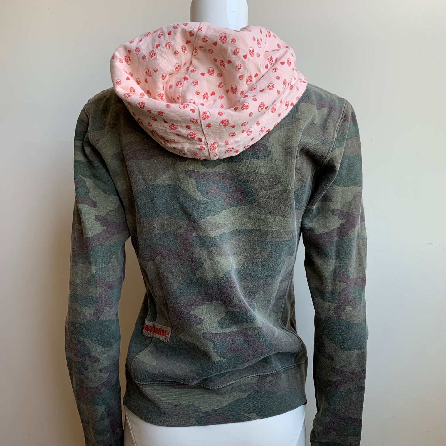 Billabong Hoodie camouflage army print heart hoodie sweater
