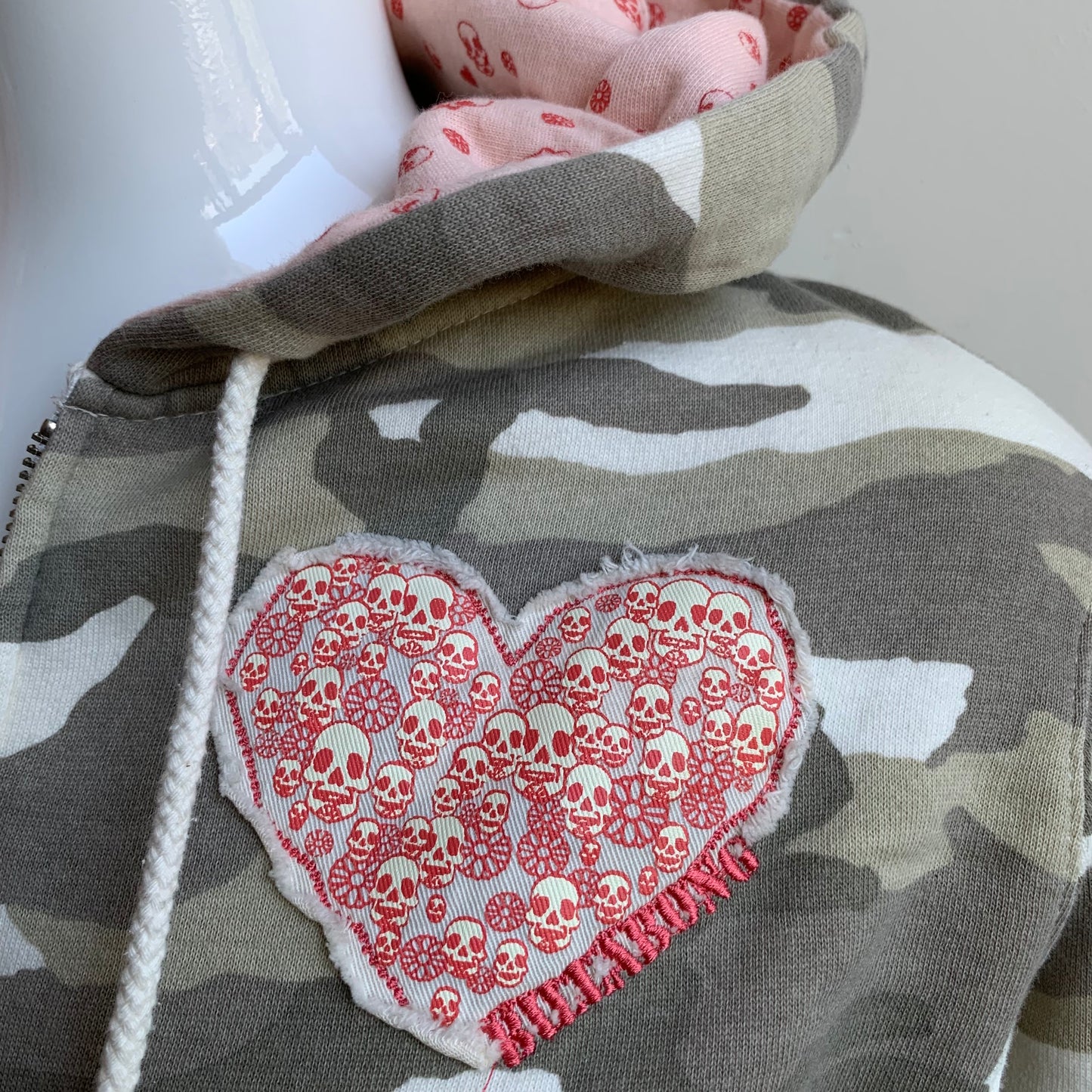 Billabong camouflage army print heart hoodie sweater