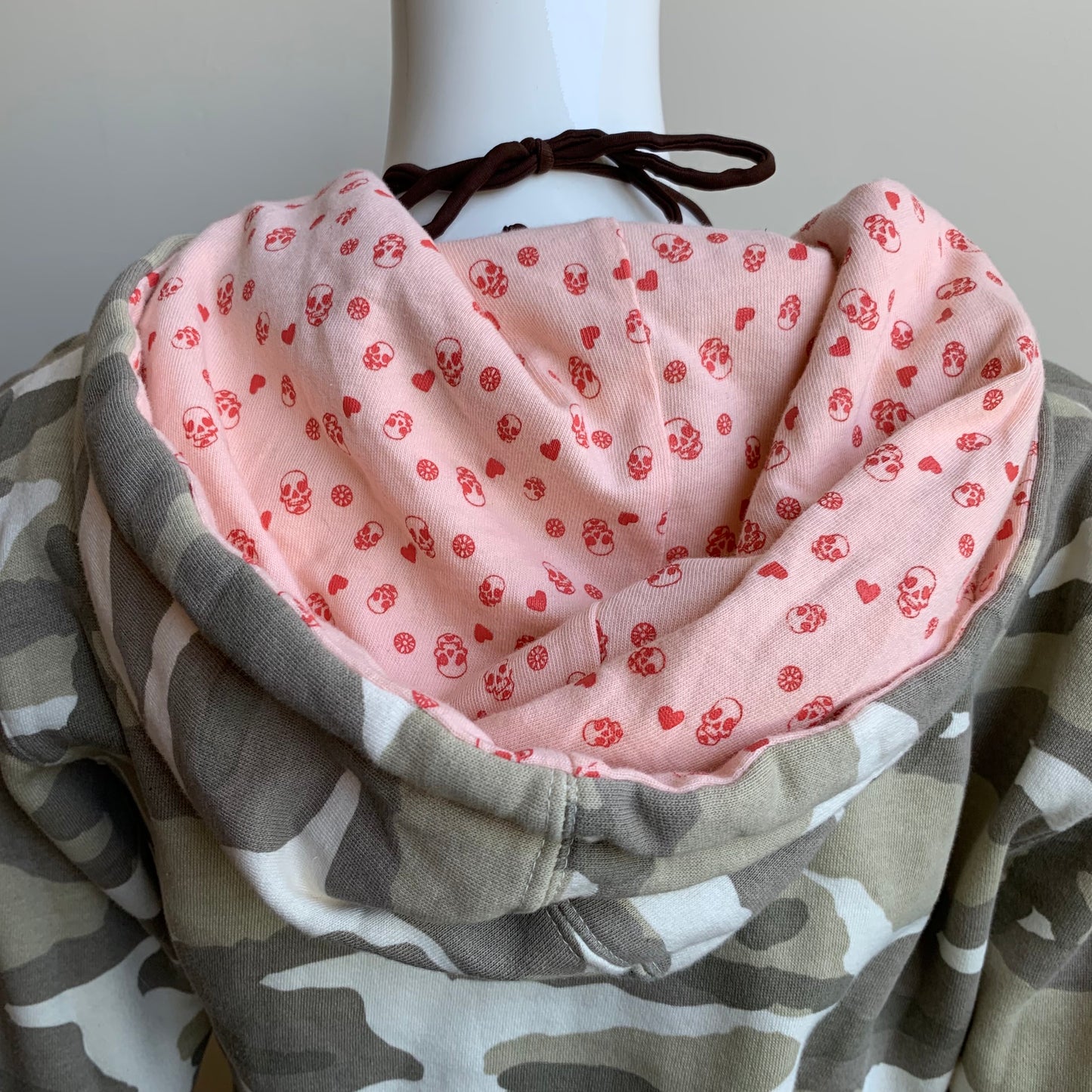 Billabong camouflage army print heart hoodie sweater
