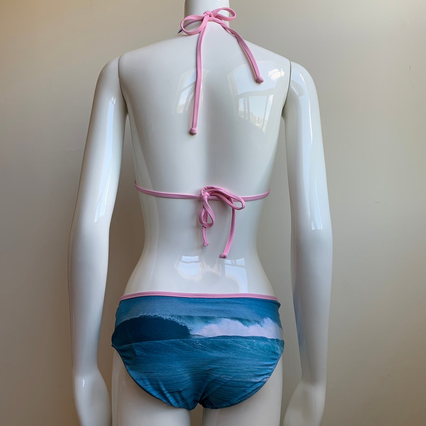Aaron Chang Vintage Stripe Wave Scenic Photo Print Halter Bikini