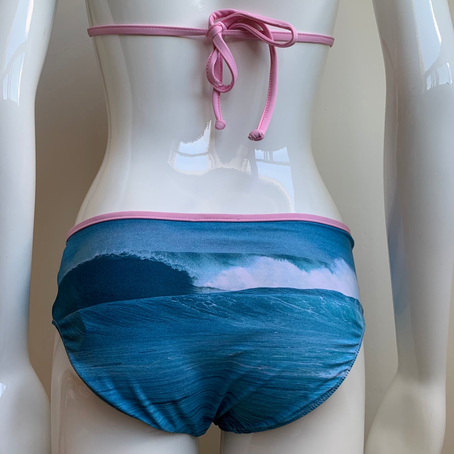 Aaron Chang Vintage Stripe Wave Scenic Photo Print Halter Bikini