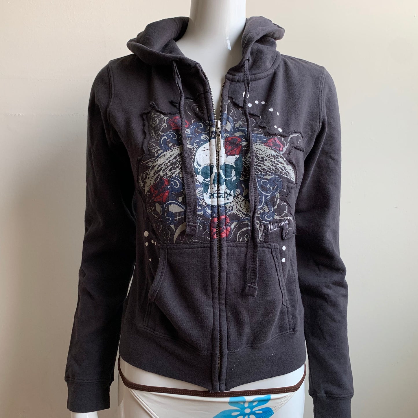 Billabong Hoodie black skull print wings and roses hoodie sweater