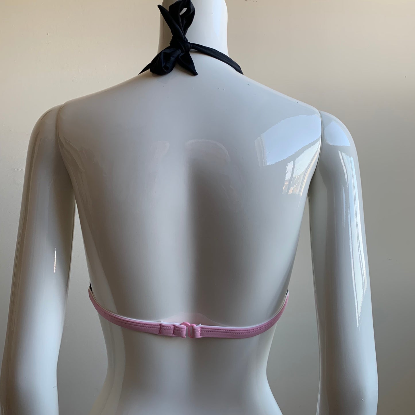 Billabong bikini top black & pink piping halter style medium