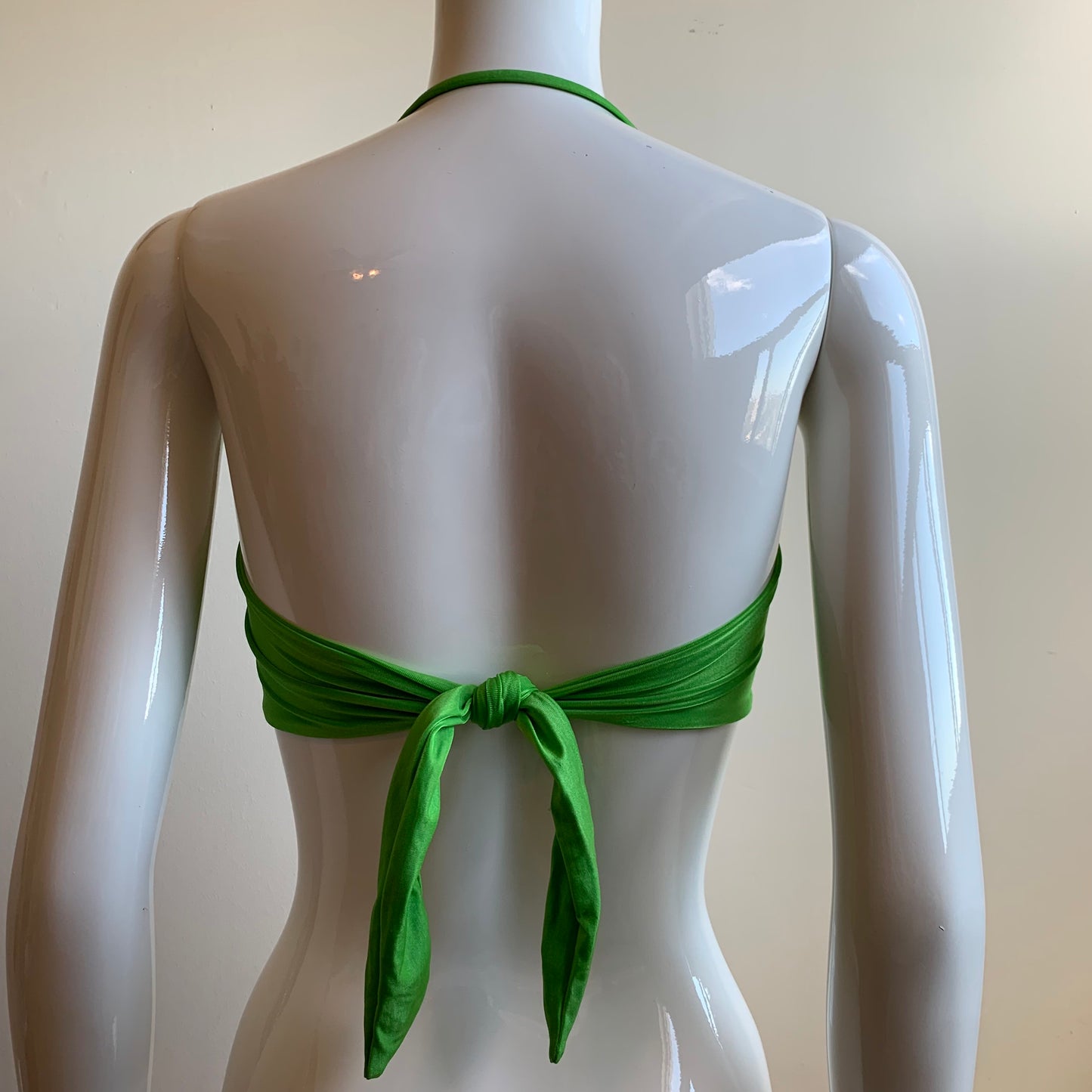 Raisins green solid bandeau strapless bikini top