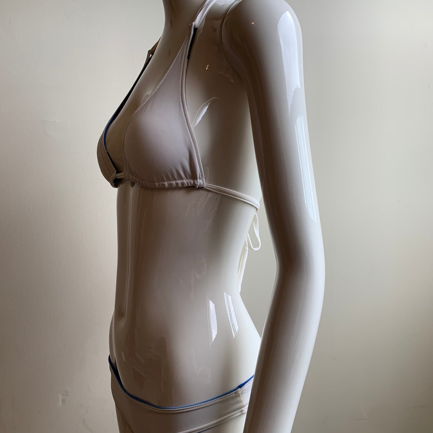 Aaron Chang plumeria white & blue floral one side tie bikini