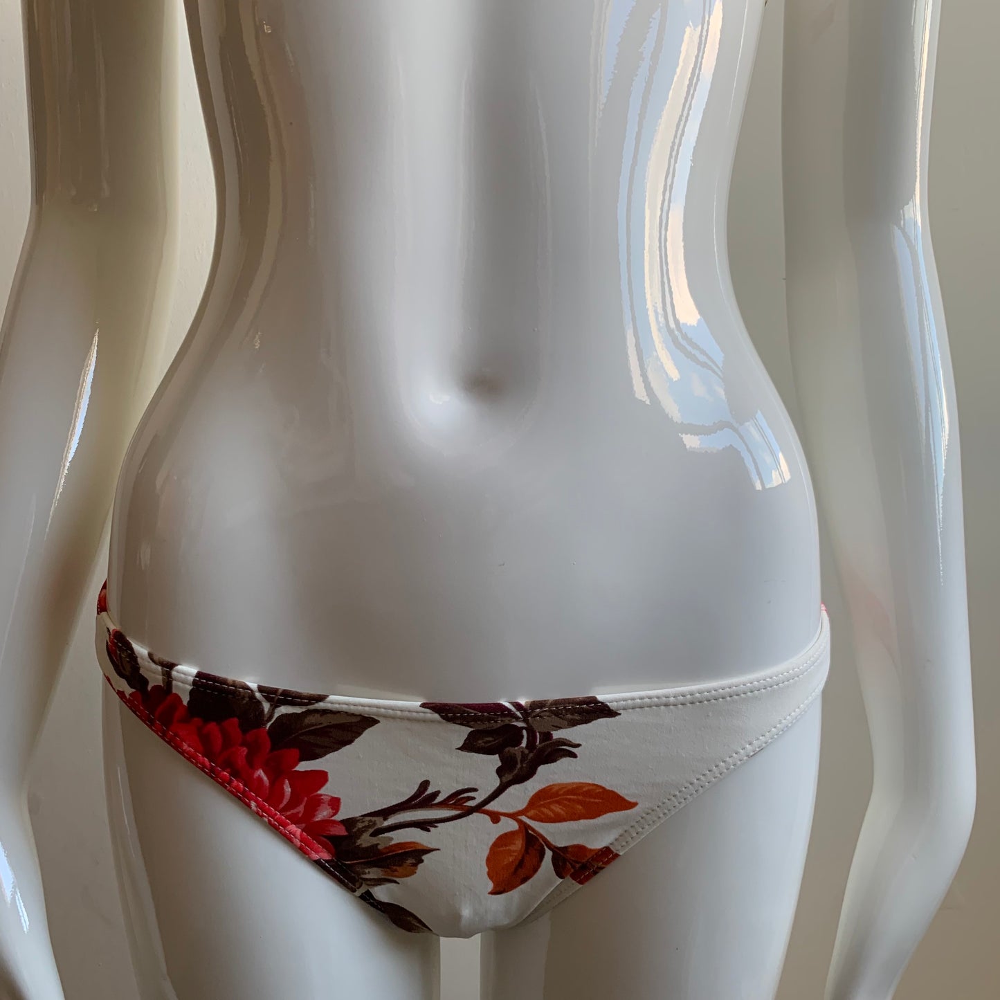 Sauvage asian flower bikini