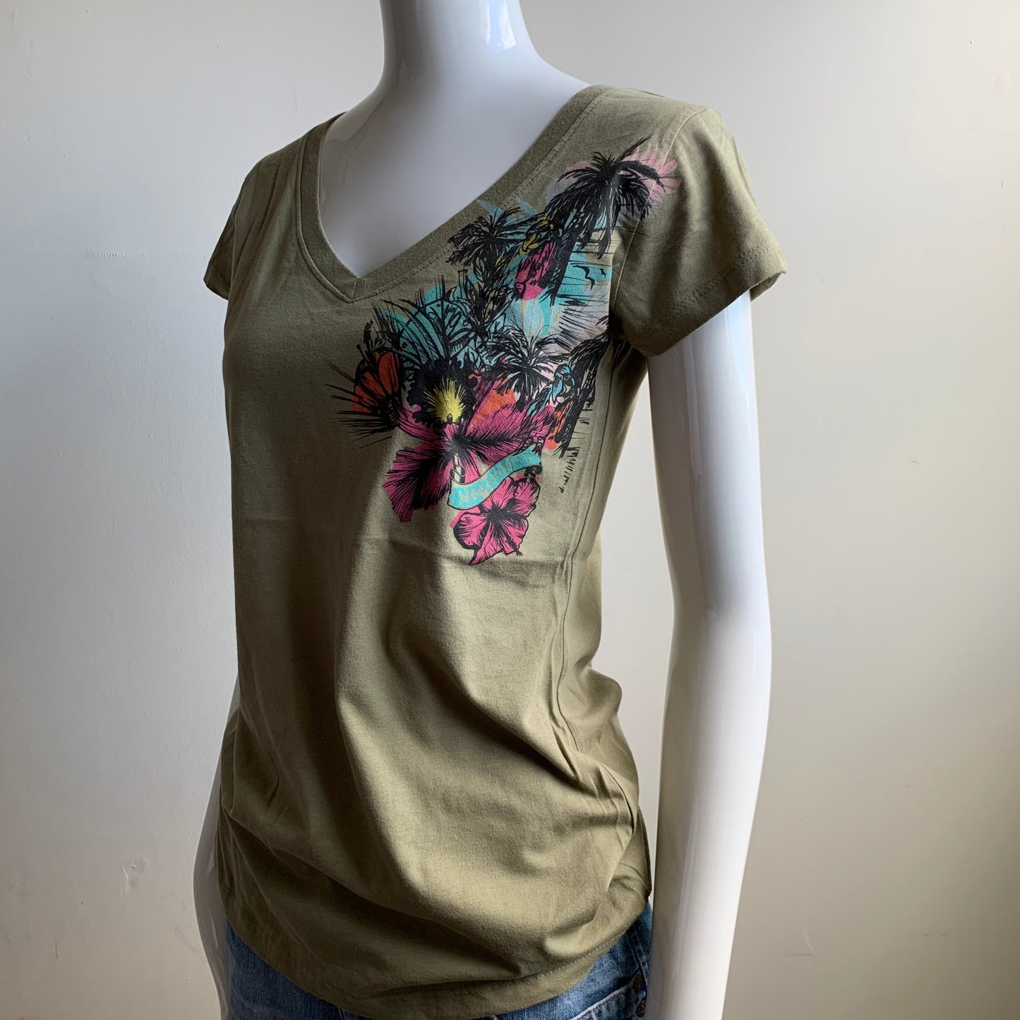 Rip Curl Vintage Y2K surf olive Gigi floral v-neck print graphic t-shirt