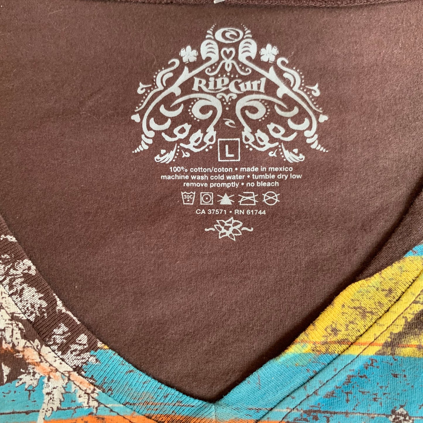 Rip Curl Vintage Y2K Lizzie surf brown graphic v-neck t-shirt tshirt